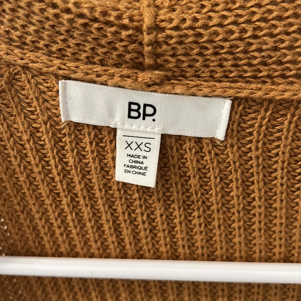 Cardigan - Picture 2 of 2